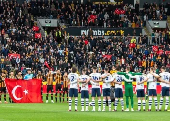Acun Ilıcalı’dan Hull City-Leeds United maçı öncesi ‘Türk Bayrağı’ açıklaması