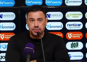 Başakşehir Teknik Direktörü Çağdaş Atan: “Maçın hakemi öncelikle Türk futboluna hizmet etmeli”