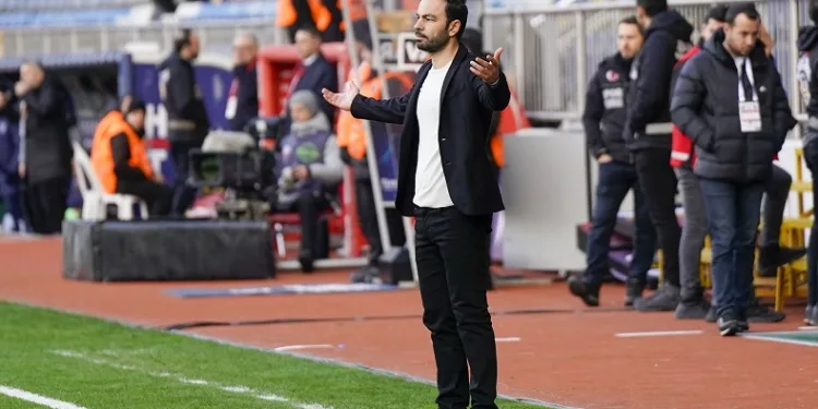 Gaziantep FK Teknik Direktörü Selçuk İnan: “Hakemin benimle ilgili bilmediğim bir problemi olabilir”