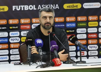 Kayserispor Teknik Direktörü Sinan Kaloğlu: “Bizim için deplasmanda bir puan almak önemliydi”