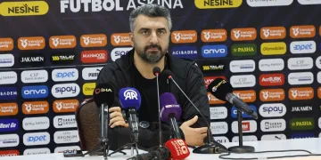 Kayserispor Teknik Direktörü Sinan Kaloğlu: “Bizim için deplasmanda bir puan almak önemliydi”