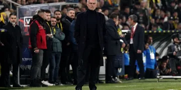 Fenerbahçe Teknik Direktörü Jose Mourinho: “Tek çare çok çalışmalıyız”