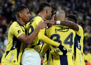 Fenerbahçe, evinde üst üste 5. maçını kazandı