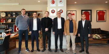 Göztepe Kulübü’nden, TFF Başkanı İbrahim Ethem Hacıosmanoğlu’na ziyaret
