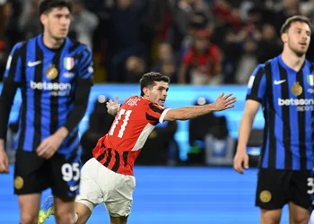 Milan geri dönüşle İtalya Süper Kupa’yı kazandı
