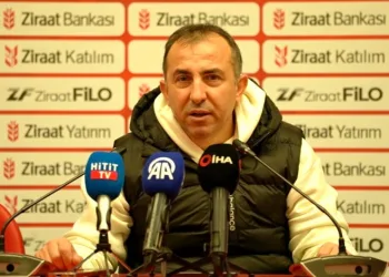 Konyaspor Teknik Direktörü Recep Uçar: “Bu sene kupa kaldırmak en büyük hedefimiz”