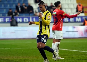 Bartuğ Elmaz, Fenerbahçe’de golle tanıştı