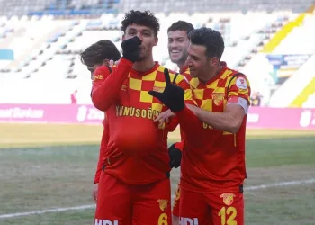 Victor Hugo, Göztepe formasıyla ilk golünü attı