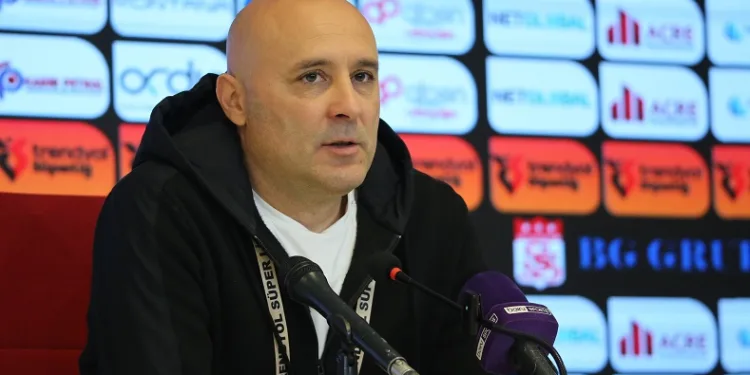 Alanyaspor Teknik Direktörü Sami Uğurlu: “Alınan 1 puan iyi”