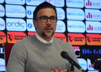 Sivasspor Teknik Direktörü Ömer Erdoğan: “1 puandan memnun değiliz”