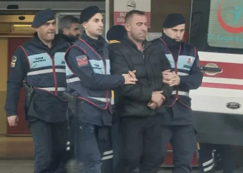 Bursa’da ailesini silahla rehin alan şahıs tutuklandı