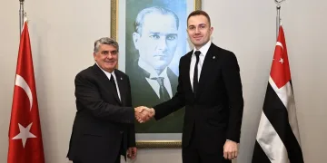 Beşiktaş, Mert Günok ile nikah tazeledi