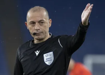 UEFA’dan Cüneyt Çakır’a görev