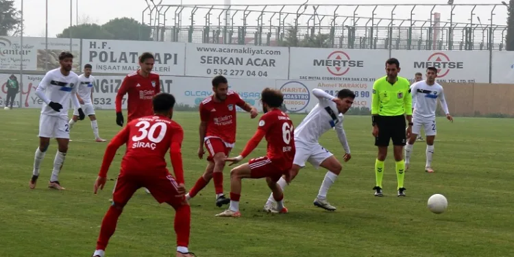 TFF 2. Lig: Karacabey Belediye Spor: 3 – Arnavutköy Belediyespor: 4