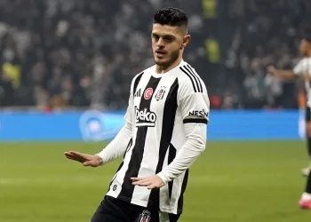 Milot Rashica: “Camia olarak bütünleşebilirsek iyi işler yapabileceğimizi gösterdik”