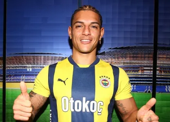 Fenerbahçe, Diego Carlos’u kadrosuna kattı