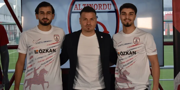 Altınordu, iki gurbetçiyi kadrosuna kattı