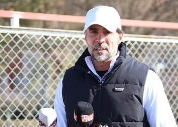 Sivasspor Teknik Direktörü Ömer Erdoğan: “Takımdan bazı isimlerle yollar ayrılacak”