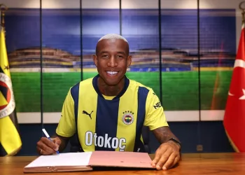 Anderson Talisca, Fenerbahçe ile sözleşme imzaladı