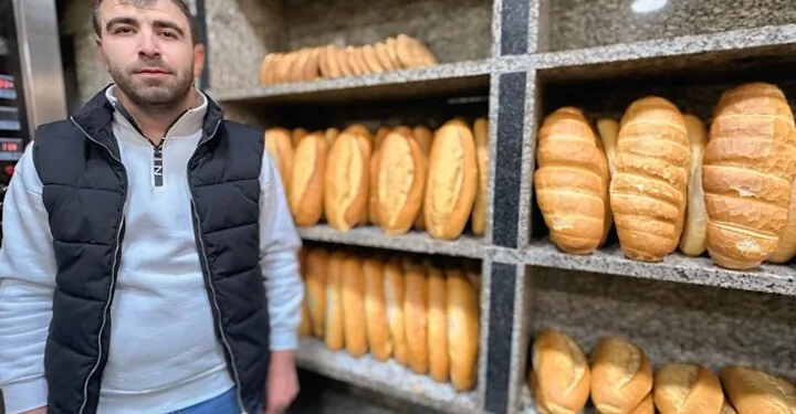 Bitlis Valisi Karakaya karakol ve üs bölgelerini havadan inceledi