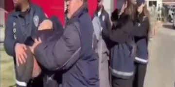 Ankara’da mahalleli başıboş köpekler nedeniyle geceleri uyuyamıyor