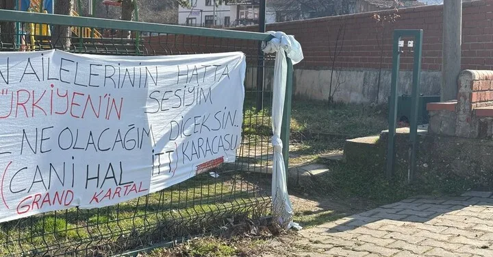 Ankara’da mahalleli başıboş köpekler nedeniyle geceleri uyuyamıyor