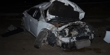 Otomobil takla attı, sürücü bulunamadı