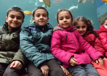Yıldırım Belediyesi’nden çocuklara karne hediyesi