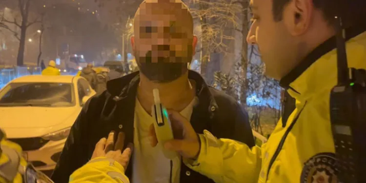 Bursa’da alkollü sürücü gazetecinin üzerine yürüdü