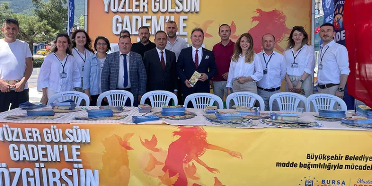 Büyükşehir Belediyesi, bağımlılıkla mücadeleyi sürdürüyor