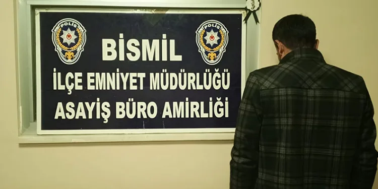 Diyarbakır’da haklarında kesinleşmiş hapis cezası bulunan 2 kişi yakalandı