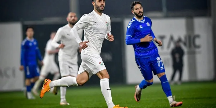 Bursaspor hazırlık maçında Sincan Belediyesi Ankaraspor’a 3-1 yenildi