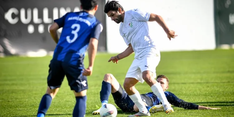 Bursaspor hazırlık maçında Mazıdağı Fosfat Spor’u 2 golle geçti