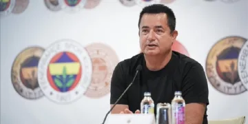 Fenerbahçe Asbaşkanı Acun Ilıcalı: “Türk hakemliğinin iflas ettiği bir hafta oldu”