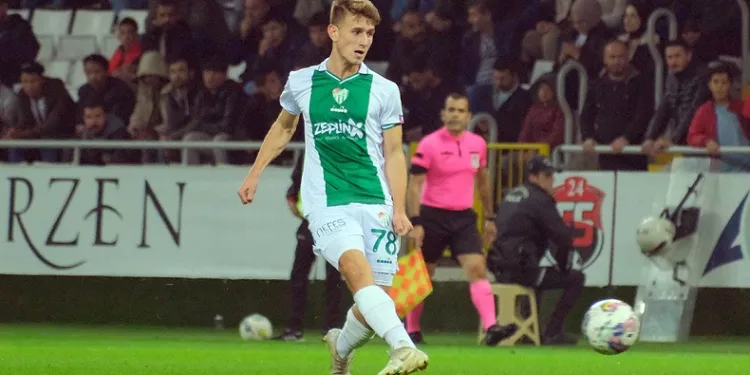 Bursaspor’lu genç futbolcu Somaspor ile anlaştı