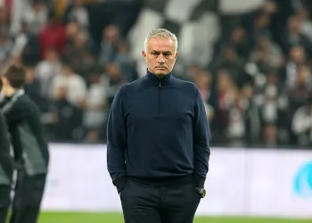 Jose Mourinho: “Hayal kurabilmek için tur atlamamız gerekiyor”