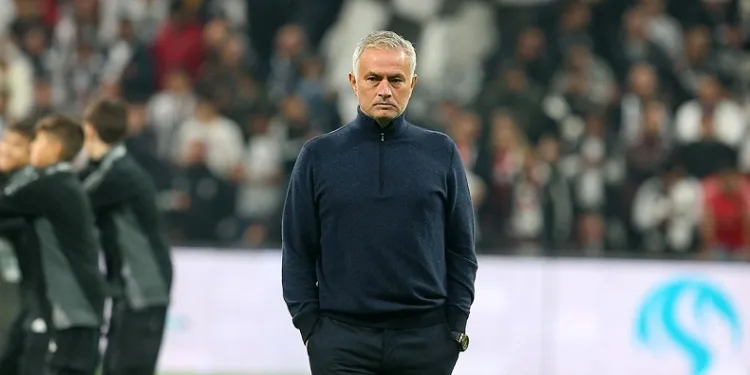 Jose Mourinho: “Hayal kurabilmek için tur atlamamız gerekiyor”