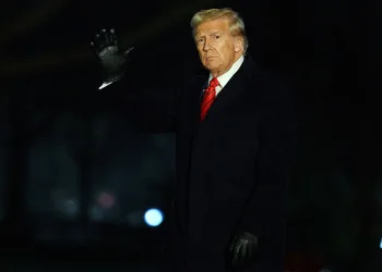 Trump, cinsiyet değiştirme desteklerini durdurdu