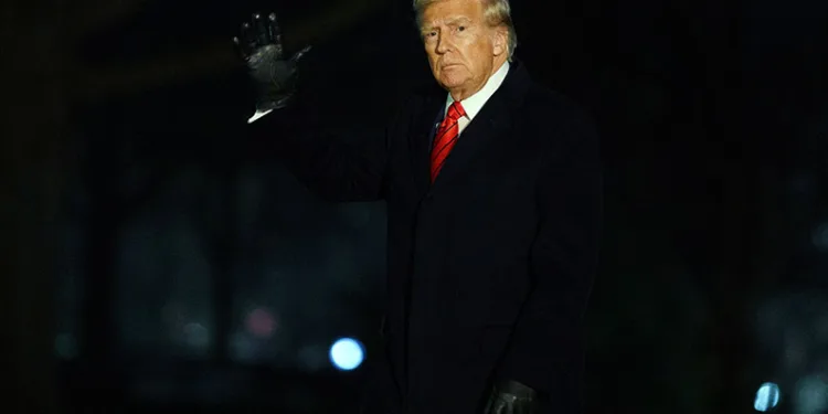 Trump, cinsiyet değiştirme desteklerini durdurdu