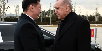 Cumhurbaşkanı Erdoğan, Moğolistan Cumhurbaşkanı Ukhnaa’yı resmi törenle karşıladı