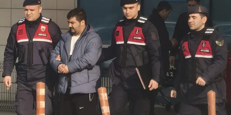 Babasını bıçaklayan zanlı tutuklandı