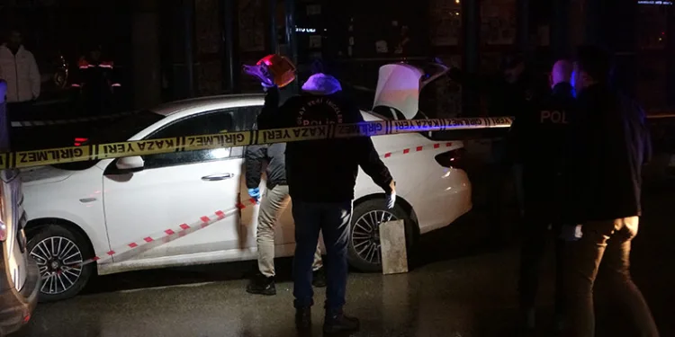 63 yaşındaki şahıs aracında ölü bulundu