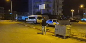 Yolda yürürken yere yığılan adam hayatını kaybetti