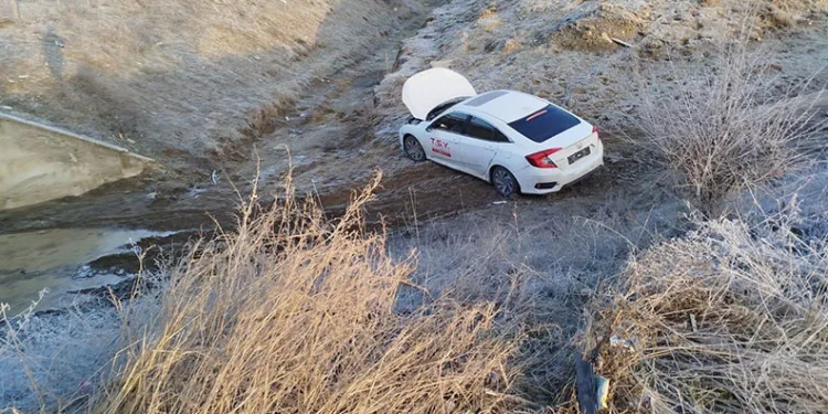 Bilecik’te otomobil şarampole yuvarlandı: 1 yaralı