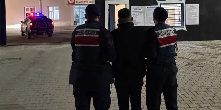 Afyonkarahisar’da kaçak şahıs yakalandı
