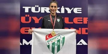Hatice Kübra İlgün Türkiye şampiyonu oldu!