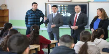 “Ülkemizin bilinçli, çalışkan ve vatanına bağlı gençlere ihtiyacı var”