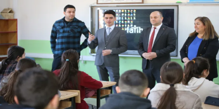 “Ülkemizin bilinçli, çalışkan ve vatanına bağlı gençlere ihtiyacı var”
