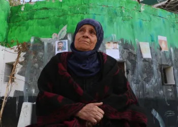 Suriyeli, çocuğu için Sednaya Hapishanesi’ne geliyor