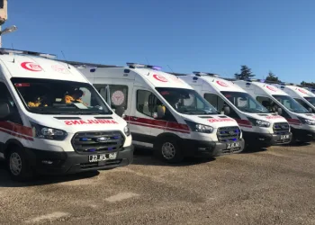 Sağlık Bakanlığından Elazığ’a tam donanımlı 6 ambulans